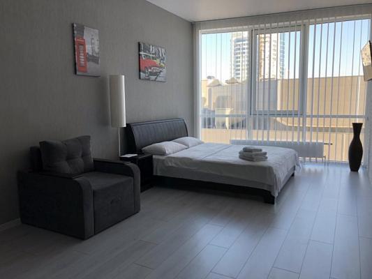 Apartmant In Smart Plaza Apartment
